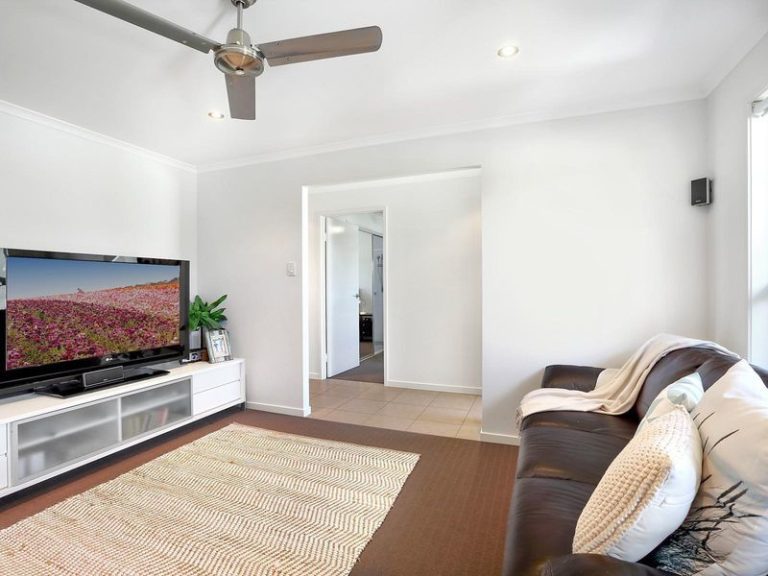 8 Tamarind Street, MERIDAN PLAINS QLD 4551 - photo 4
