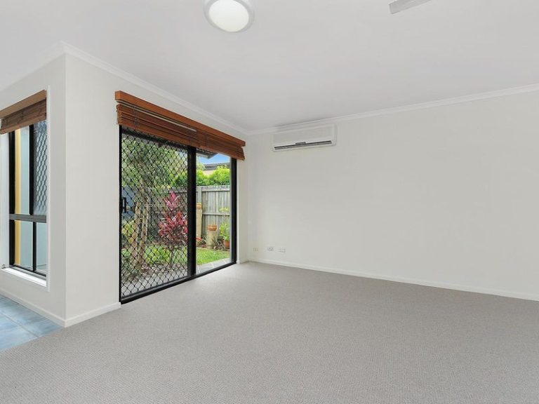17/9A Browning Boulevard, BATTERY HILL QLD 4551 - photo 4