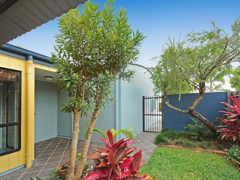 17/9A Browning Boulevard, BATTERY HILL QLD 4551 - McGrath Coast & Hinterland