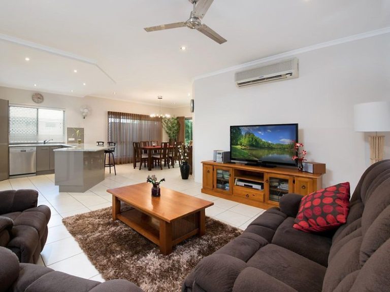 6 Riberry Place, MERIDAN PLAINS QLD 4551 - photo 2