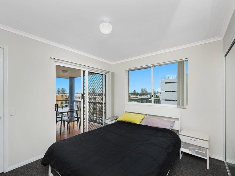 5/1 Latona Avenue, CALOUNDRA QLD 4551 - photo 4