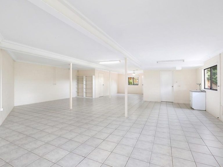 17 Junee Court, WOOMBYE QLD 4559 - photo 5