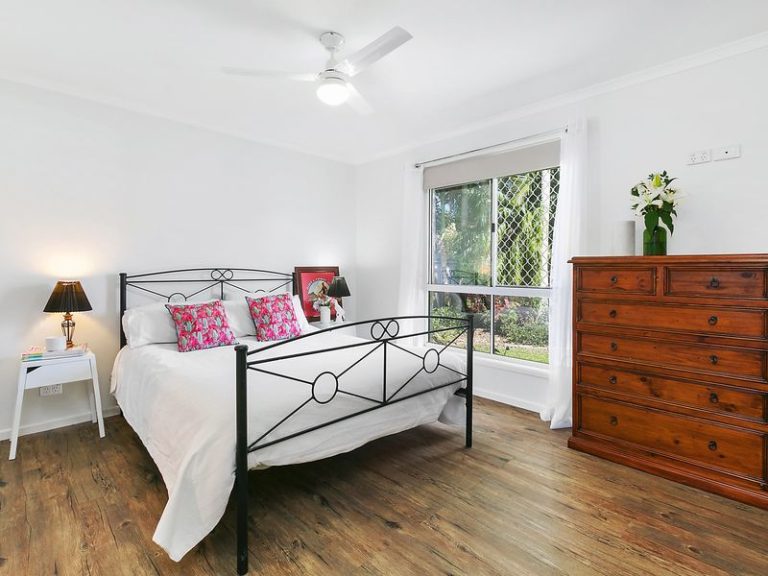 5 Sanctuary Place, LITTLE MOUNTAIN QLD 4551 - photo 4