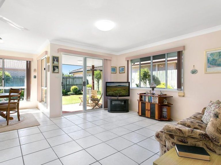 7 Teasel Square, CURRIMUNDI QLD 4551 - photo 2