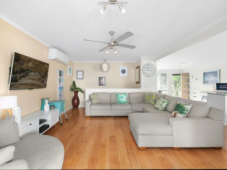 82 Queen Street, CALOUNDRA QLD 4551 - photo 3