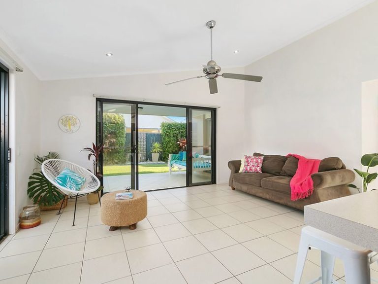 6 Greygum Place, CURRIMUNDI QLD 4551 - photo 5