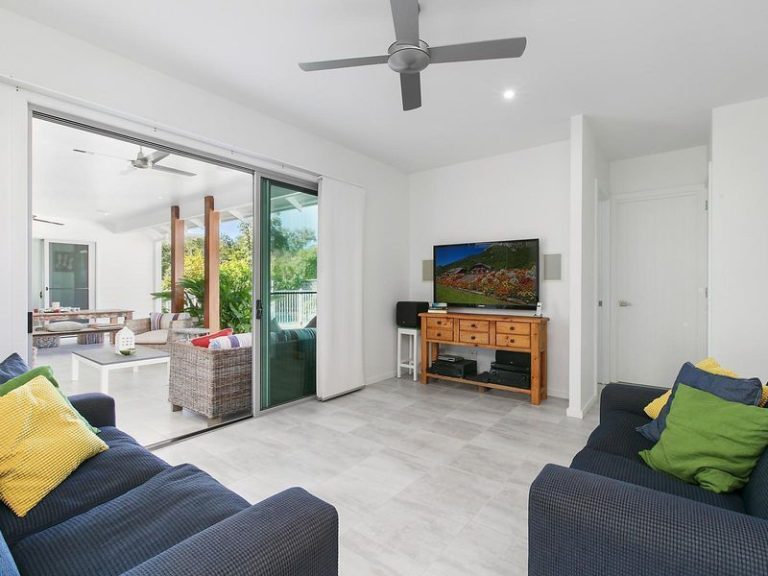 21 Kurrajong Crescent, MERIDAN PLAINS QLD 4551 - photo 8