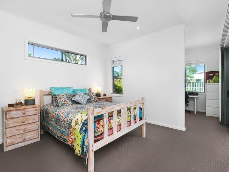 21 Kurrajong Crescent, MERIDAN PLAINS QLD 4551 - photo 9