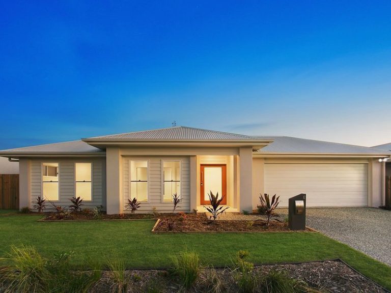 12 Apple Crescent, CALOUNDRA WEST QLD 4551 - photo 4