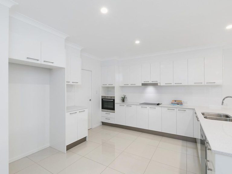 12 Apple Crescent, CALOUNDRA WEST QLD 4551 - photo 5
