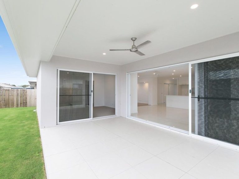 12 Apple Crescent, CALOUNDRA WEST QLD 4551 - photo 6