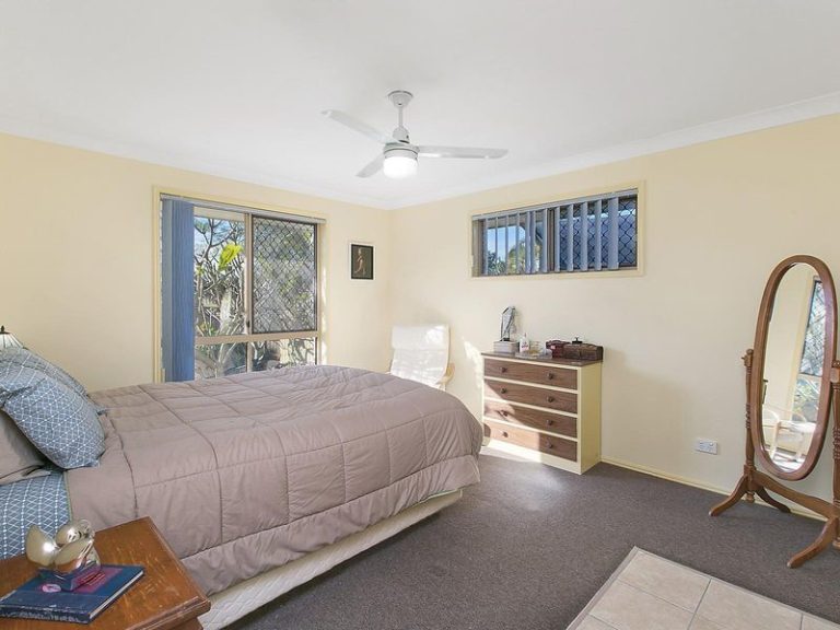1 Huon Place, Currimundi QLD 4551 - photo 5