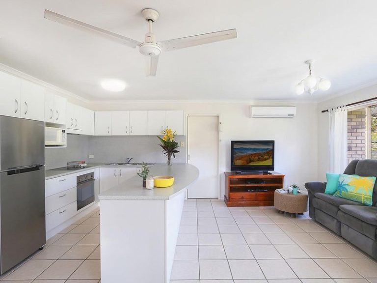 5/2A Albatross Avenue, AROONA QLD 4551 - photo 2
