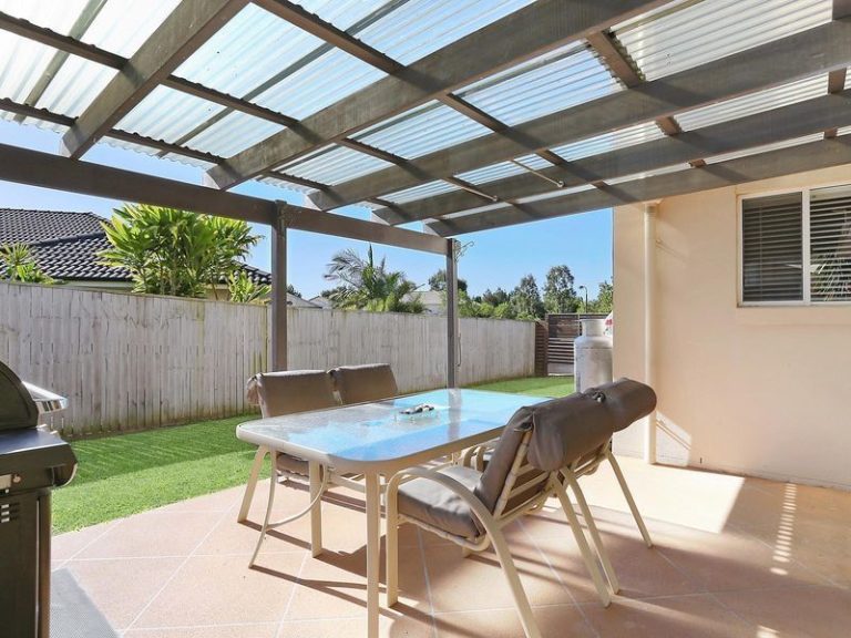 2/10 Alicia Circuit, LITTLE MOUNTAIN QLD 4551 - photo 4