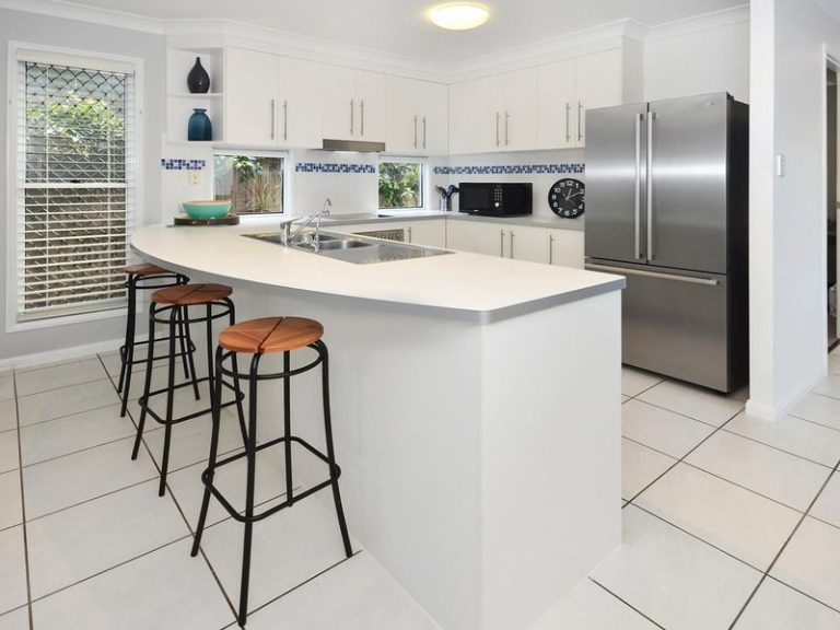 9 White Cedar Drive, MERIDAN PLAINS QLD 4551 - photo 5