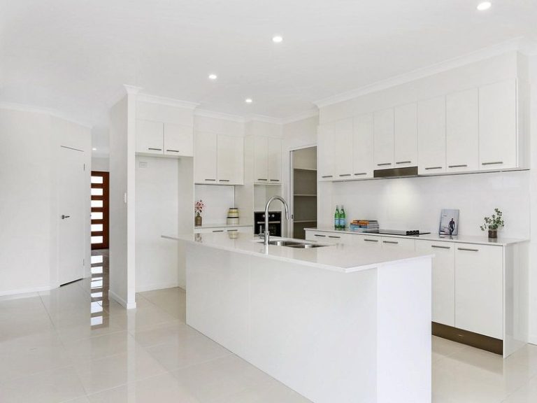 7 Ochre Crescent, CALOUNDRA WEST QLD 4551 - photo 2