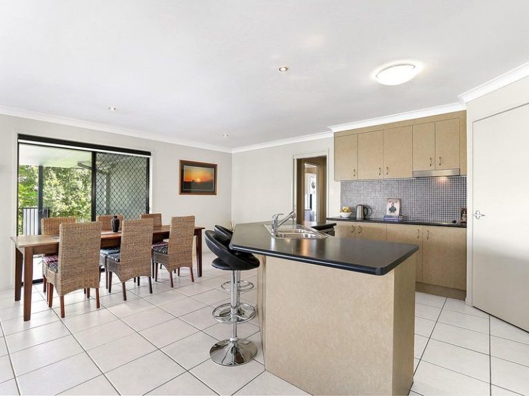21 Lacebark Street, MERIDAN PLAINS QLD 4551 - photo 4