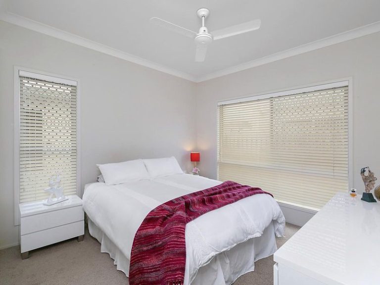 17/2 Grand Parade, PARREARRA QLD 4575 - photo 4