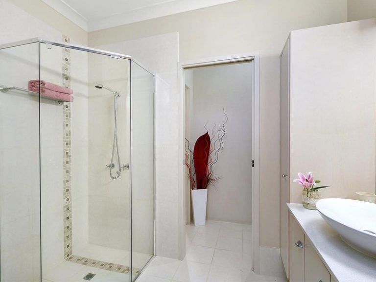 17/2 Grand Parade, PARREARRA QLD 4575 - photo 5