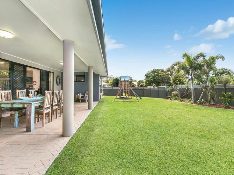 2 Wisteria Place, CURRIMUNDI QLD 4551 - photo 2