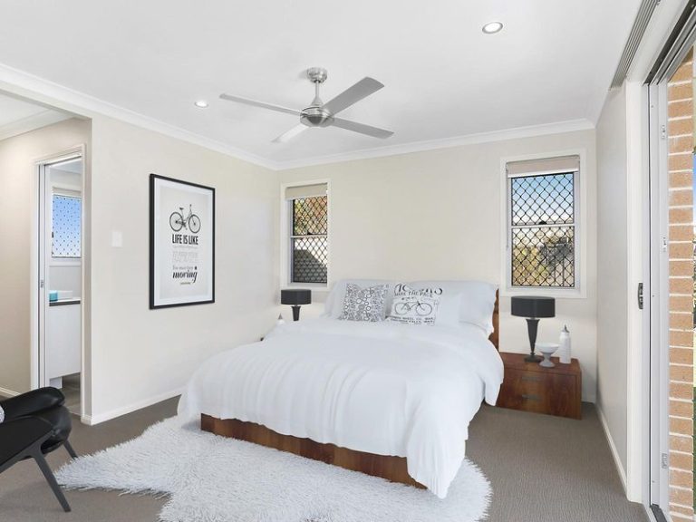 10 Cobalt Crescent, CALOUNDRA WEST QLD 4551 - photo 4