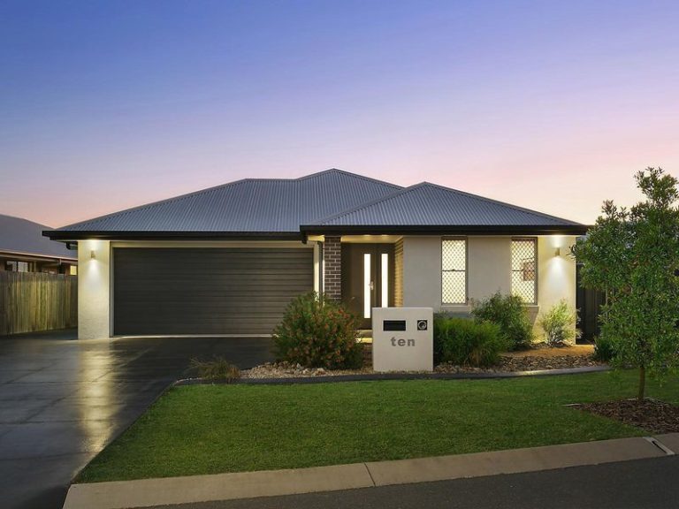 10 Cobalt Crescent, CALOUNDRA WEST QLD 4551 - photo 6