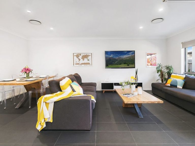 34 Sienna Street, CALOUNDRA WEST QLD 4551 - photo 2