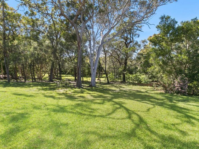 7 Kentucky Court, LITTLE MOUNTAIN QLD 4551 - photo 7