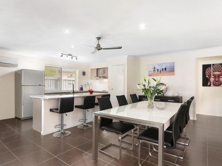 49 Alicia Circuit, LITTLE MOUNTAIN QLD 4551 - photo 2