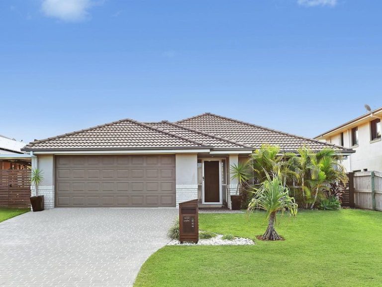 49 Alicia Circuit, LITTLE MOUNTAIN QLD 4551 - photo 6