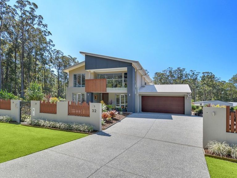32 Palmview Forest Drive, PALMVIEW QLD 4553 - photo 3