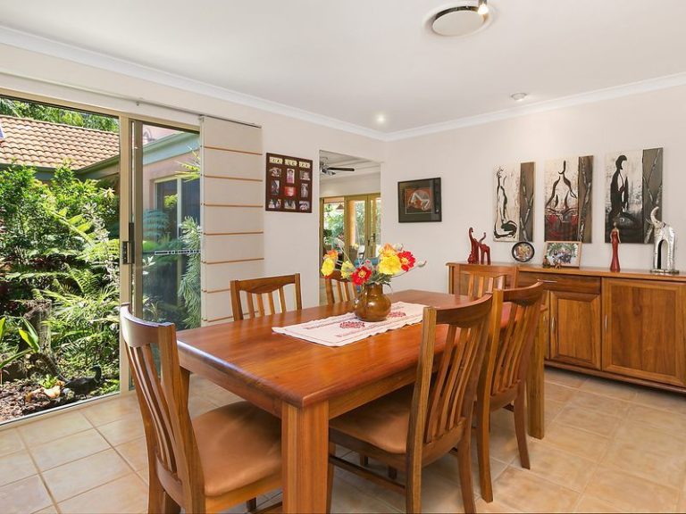 8 Bottlebrush Place, LITTLE MOUNTAIN QLD 4551 - photo 4
