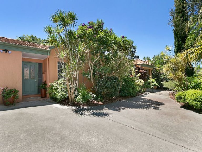 8 Bottlebrush Place, LITTLE MOUNTAIN QLD 4551 - photo 9