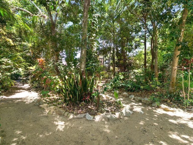 8 Bottlebrush Place, LITTLE MOUNTAIN QLD 4551 - photo 10