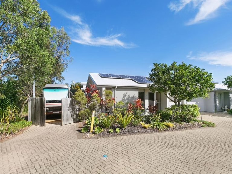 42/239 Kawana Way, PARREARRA QLD 4575 - photo 6