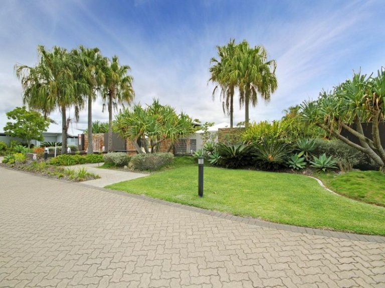 42/239 Kawana Way, PARREARRA QLD 4575 - photo 9