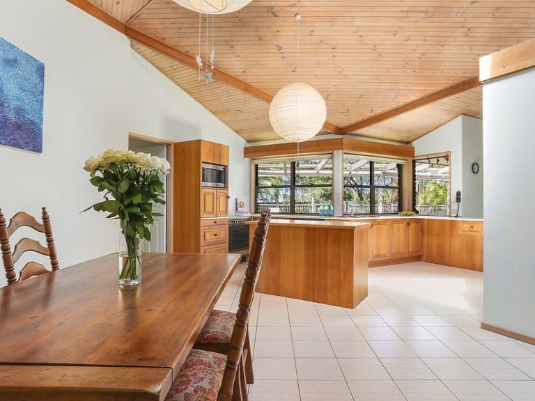 3 Sunset Drive, LITTLE MOUNTAIN QLD 4551 - photo 2