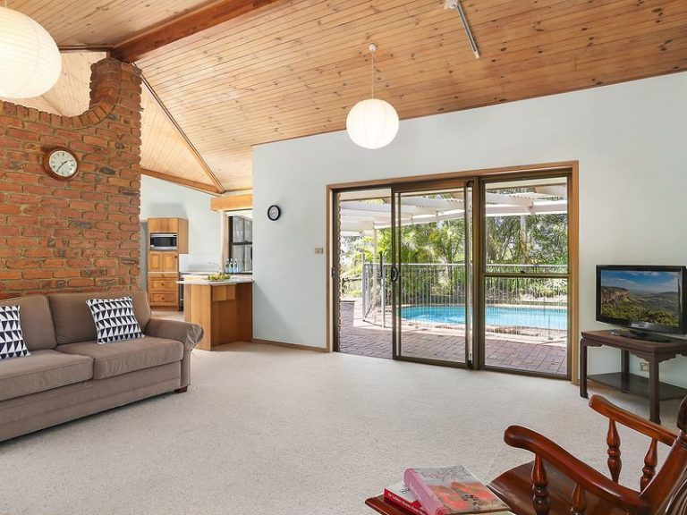 3 Sunset Drive, LITTLE MOUNTAIN QLD 4551 - photo 4