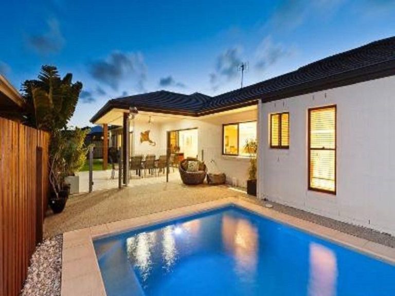 8 Macaranga Court, MERIDAN PLAINS QLD 4551 - photo 3