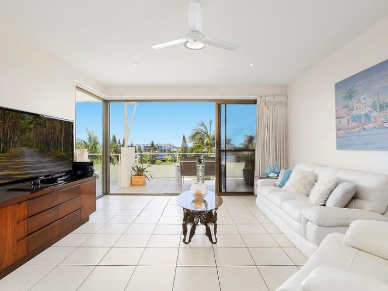 34/1 Grenada Way, PARREARRA QLD 4575 - photo 2