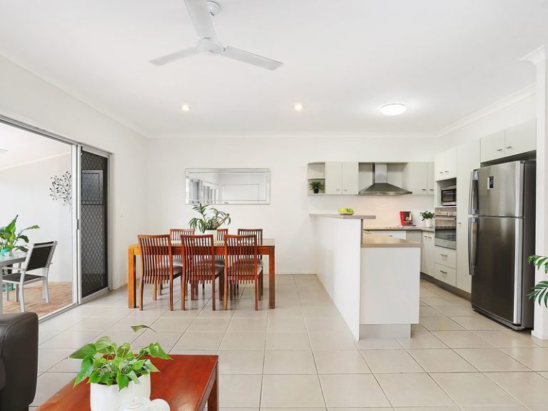 38/239 Kawana Way, KAWANA ISLAND QLD 4575 - photo 2