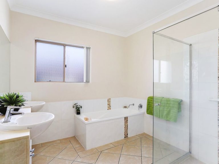 5/273 Bradman Avenue, MAROOCHYDORE QLD 4558 - photo 6