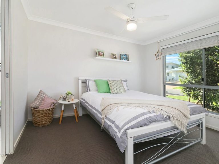 8 Riberry Place, MERIDAN PLAINS QLD 4551 - photo 3