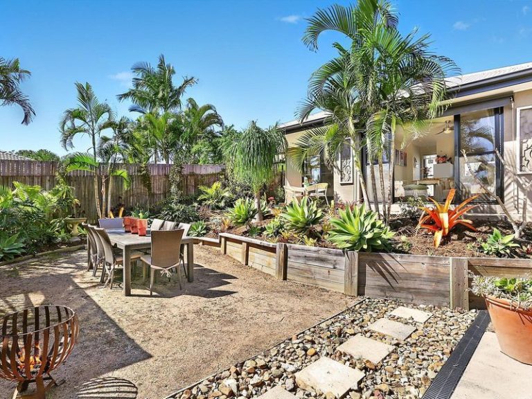 23 Bellevue Drive, LITTLE MOUNTAIN QLD 4551 - photo 10