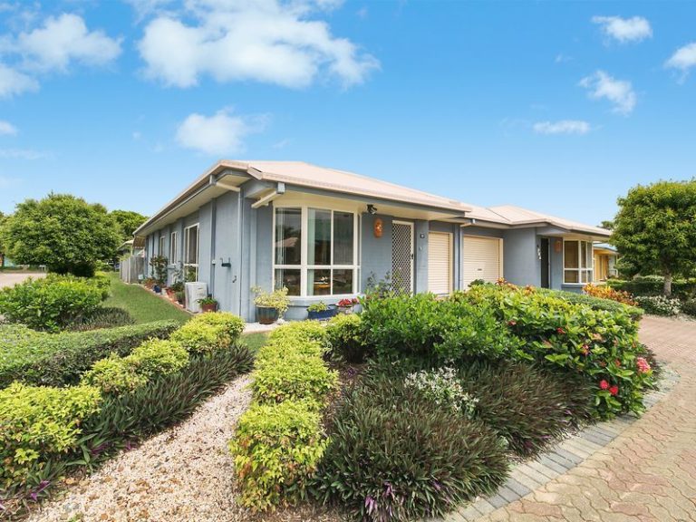 17/40 Lakeside Crescent, CURRIMUNDI QLD 4551 - photo 2