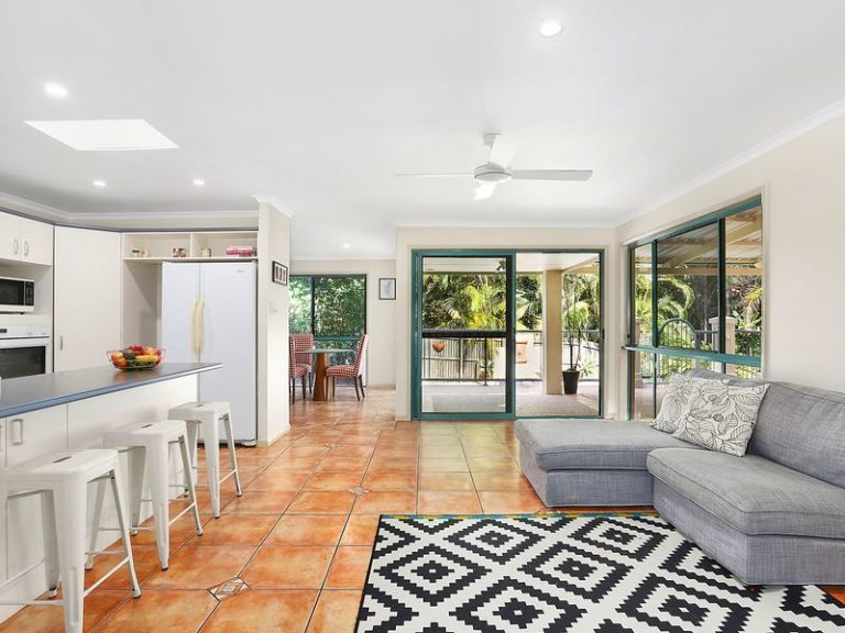 9 Tranquil Court, BUDERIM QLD 4556 - photo 3