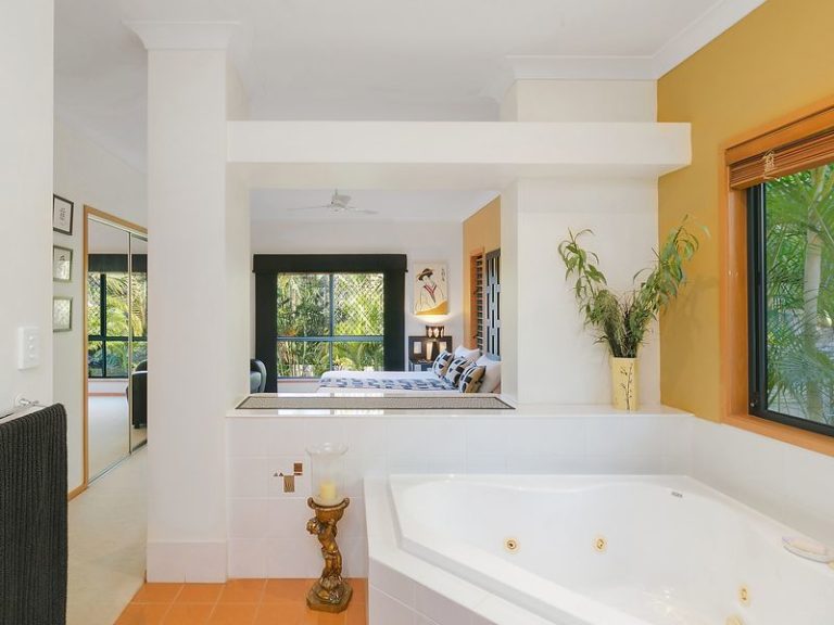 23 Innsbruck Terrace, BUDERIM QLD 4556 - photo 6