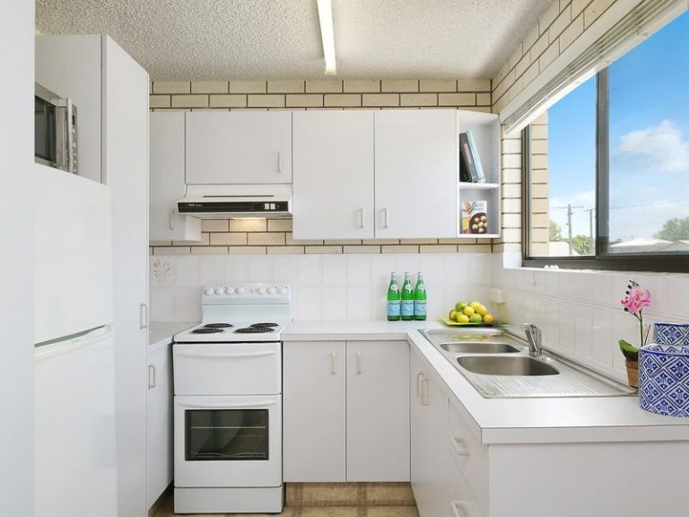 2/56 Esplanade Esplanade, GOLDEN BEACH QLD 4551 - photo 2