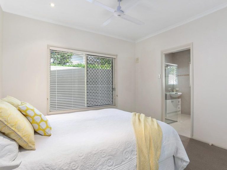1/8 Parklands Boulevard, LITTLE MOUNTAIN QLD 4551 - photo 2