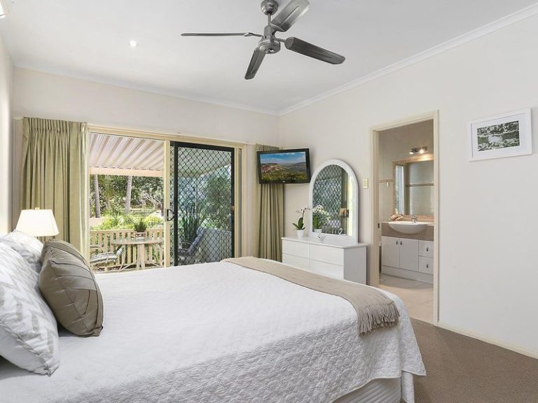 1/8 Parklands Boulevard, LITTLE MOUNTAIN QLD 4551 - photo 5